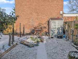 Photo 16- click for photo gallery